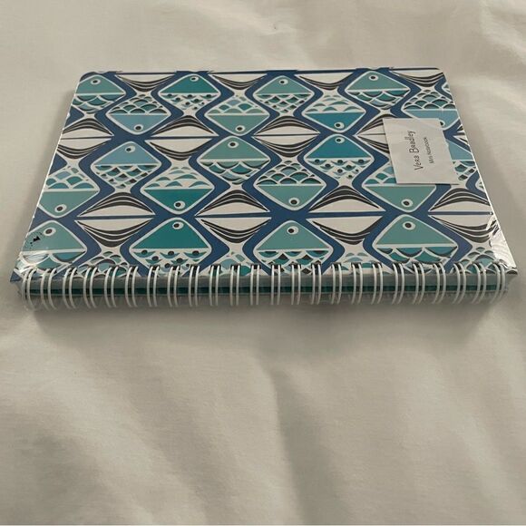 NEW Vera Bradley Mini Notebook in Go Fish Pattern - Picture 4 of 5